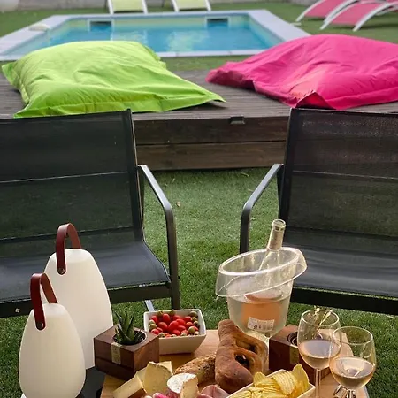 Calme Avec Piscine Privee Villa